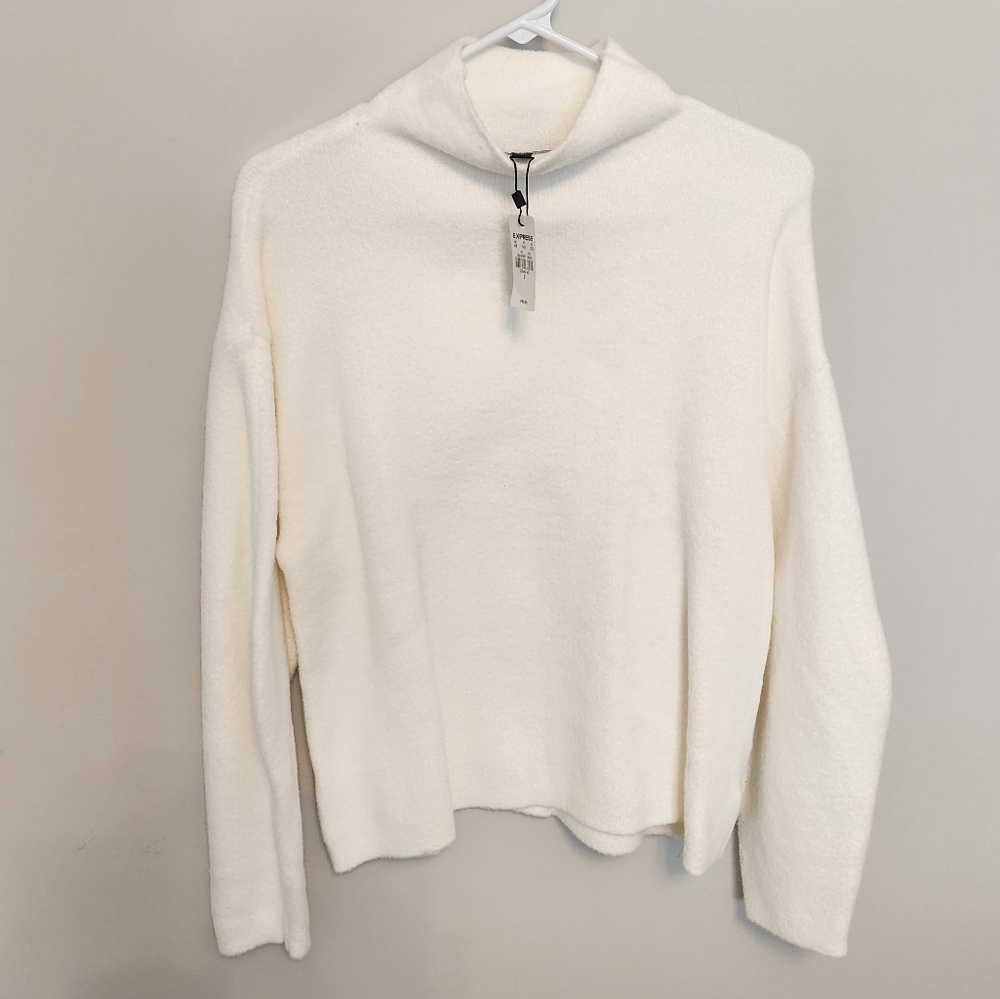 NWT Express Winter White Cozy Soft Sweater - Size S